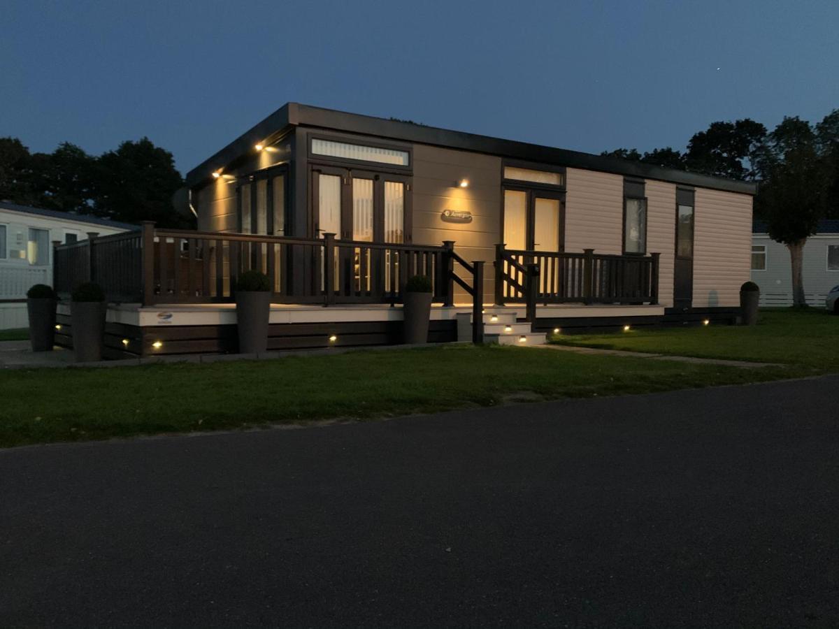 Forest Lodge Sway Exterior photo